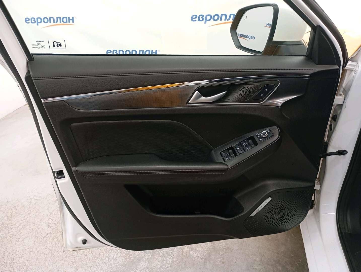 Haval Jolion,  304 185 км, 2023 года в лизинг