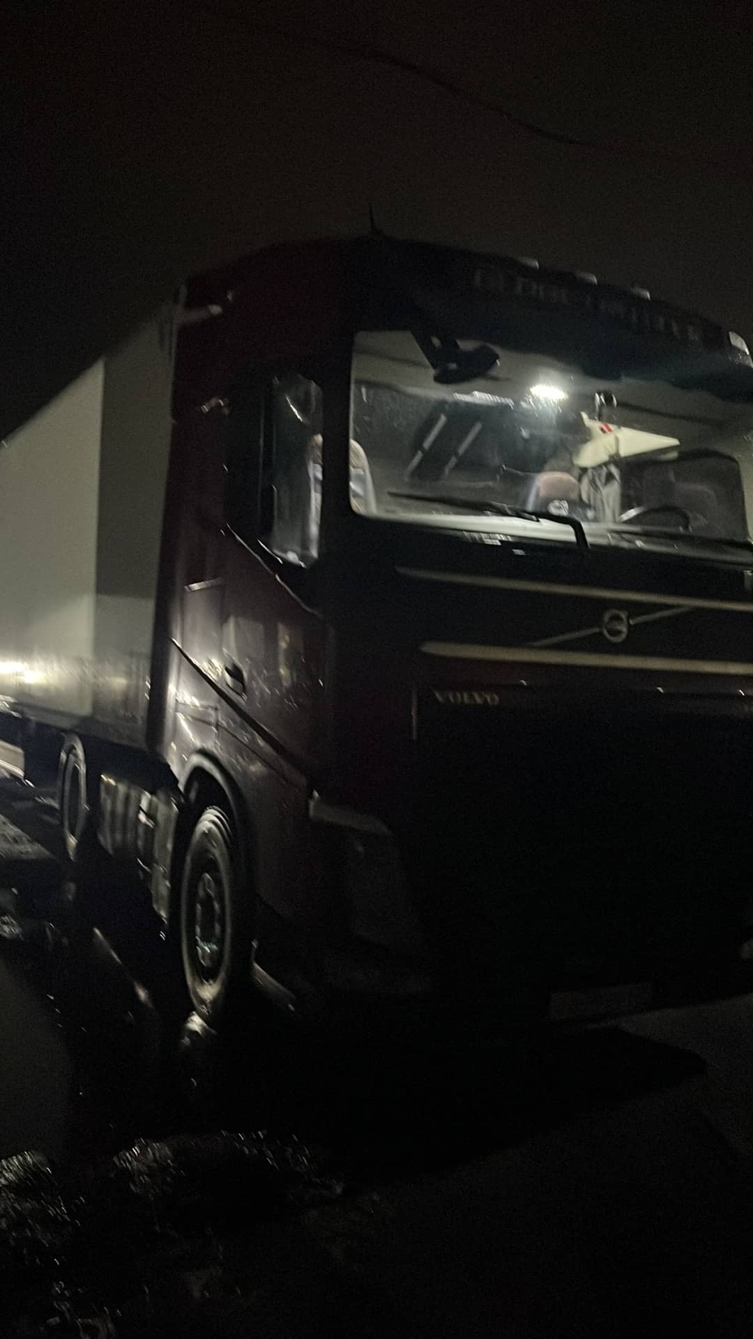 Volvo FH 460 4x2 (FH Globetrotter),  1 300 008 км, 2017 года в лизинг