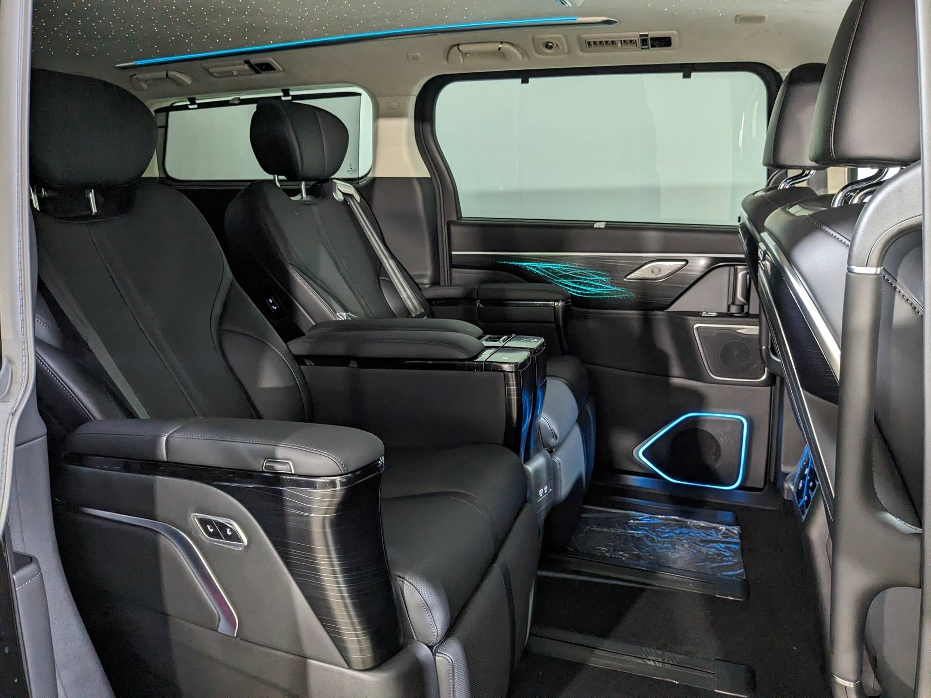 Wey 80 PHEV 1.5 T DHT 4WD Business Lounge