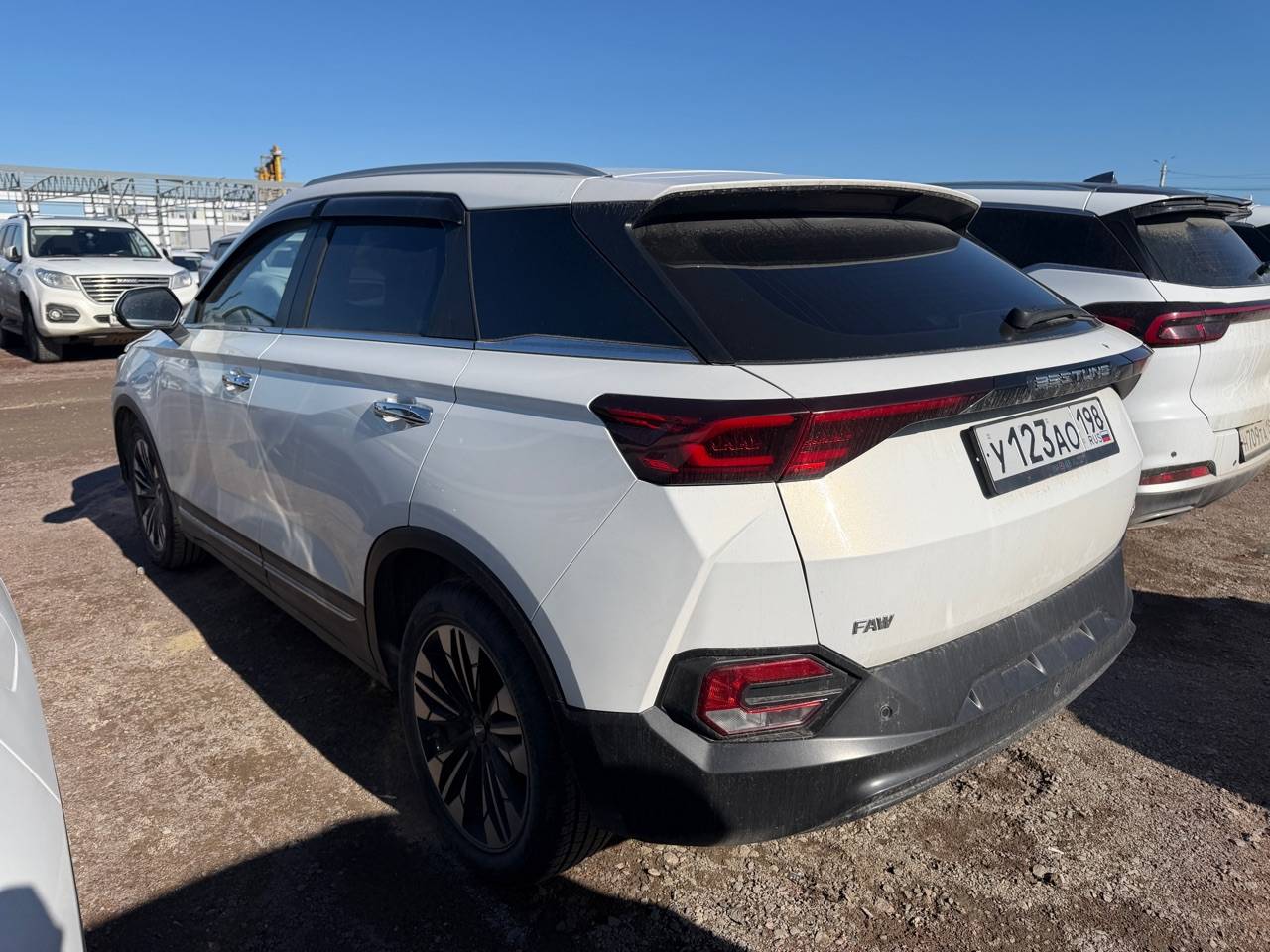 FAW Bestune T77,  72 289 км, 2023 года в лизинг