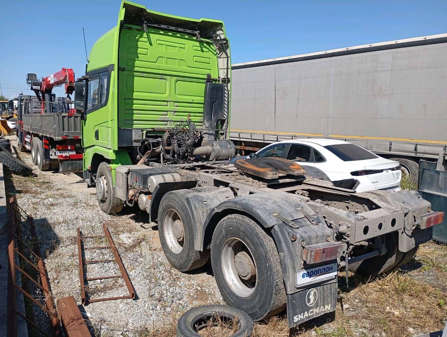 Shacman SX42584V324,  317 706 км, 2022 года в лизинг