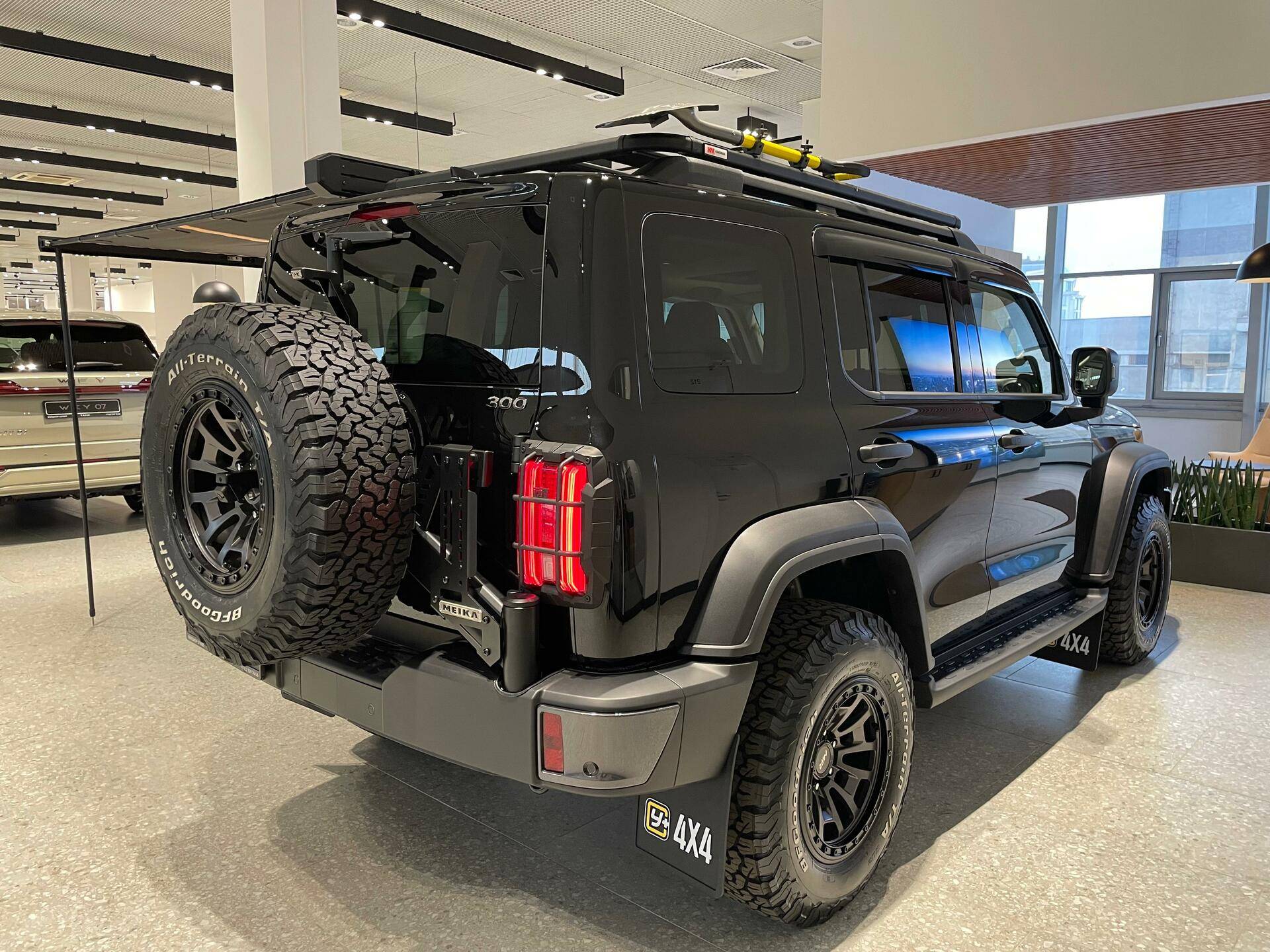Tank 300 City Premium 2.0 8AT 4WD