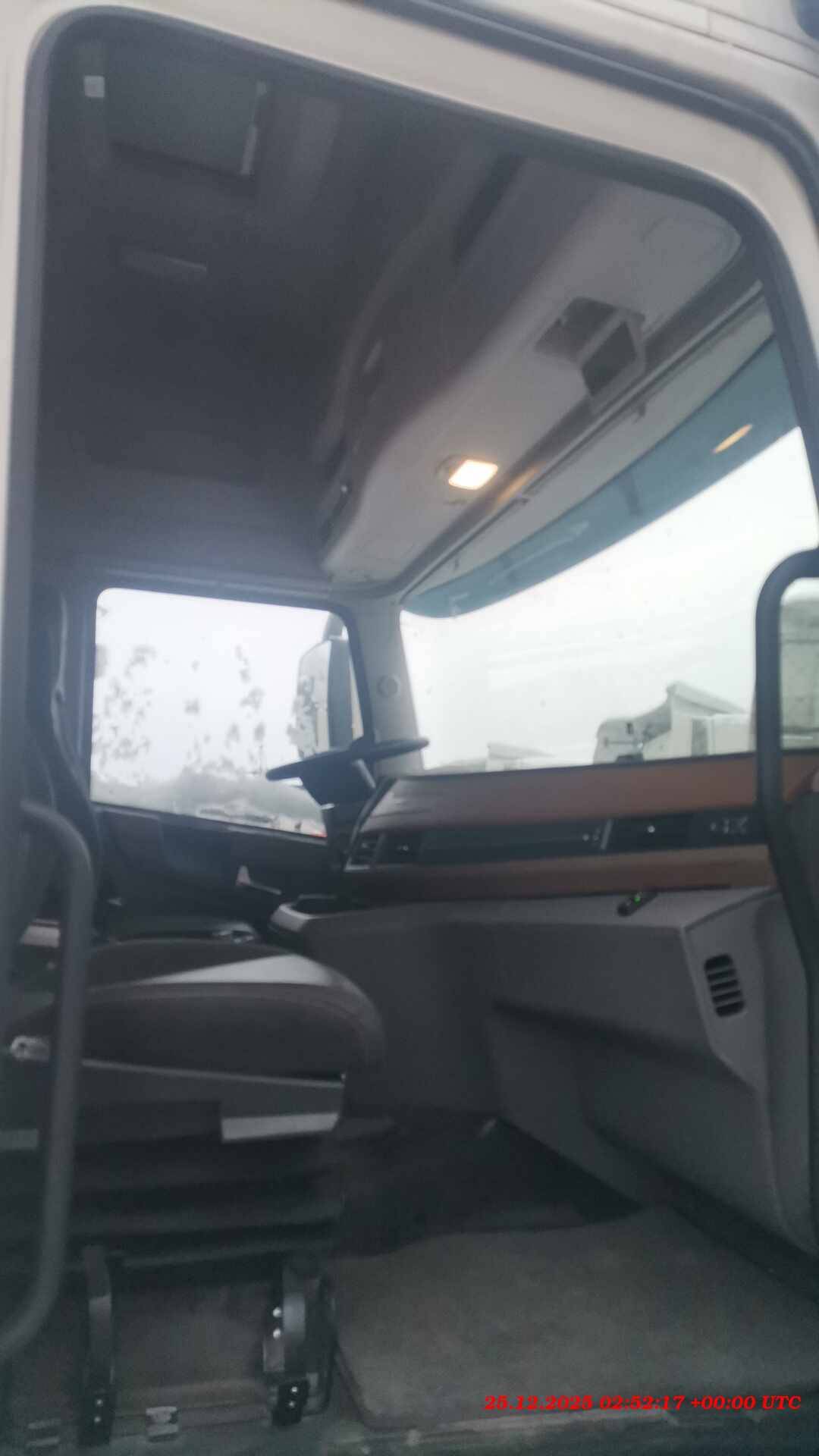 DongFeng GX D111A 4x2,  210 728 км, 2023 года в лизинг