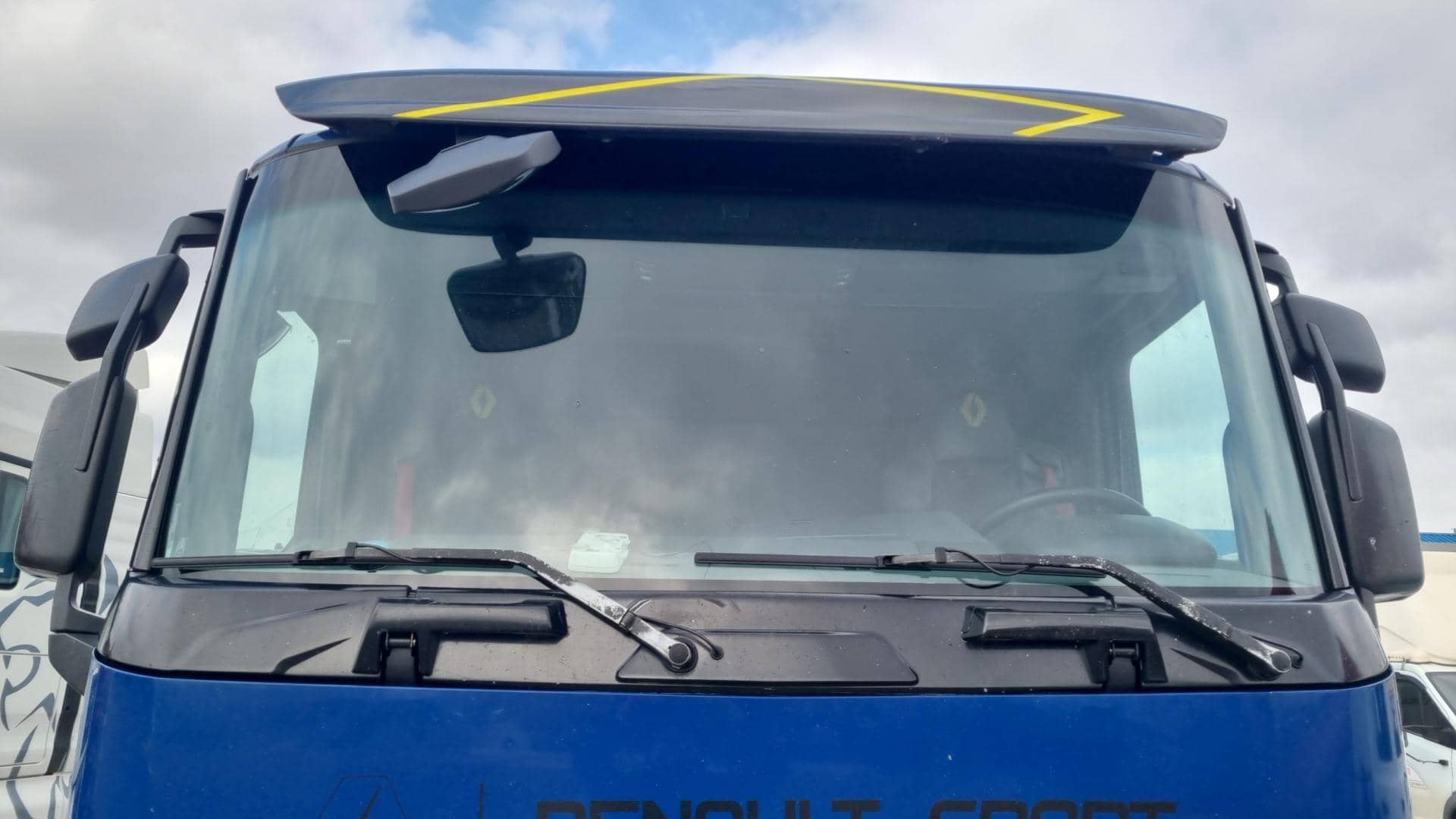 Renault C 440 6X4 (Sleeper Cab),  740 481 км, 2018 года в лизинг