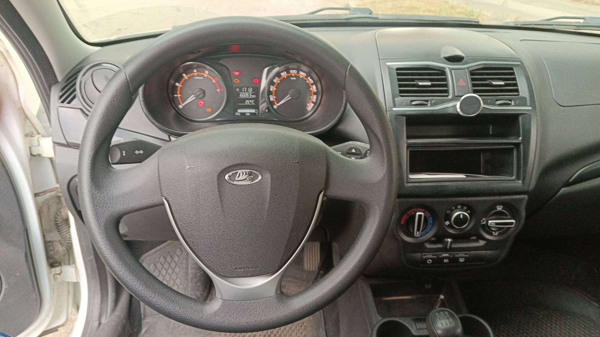 Lada Granta седан,  60 265 км, 2024 года в лизинг