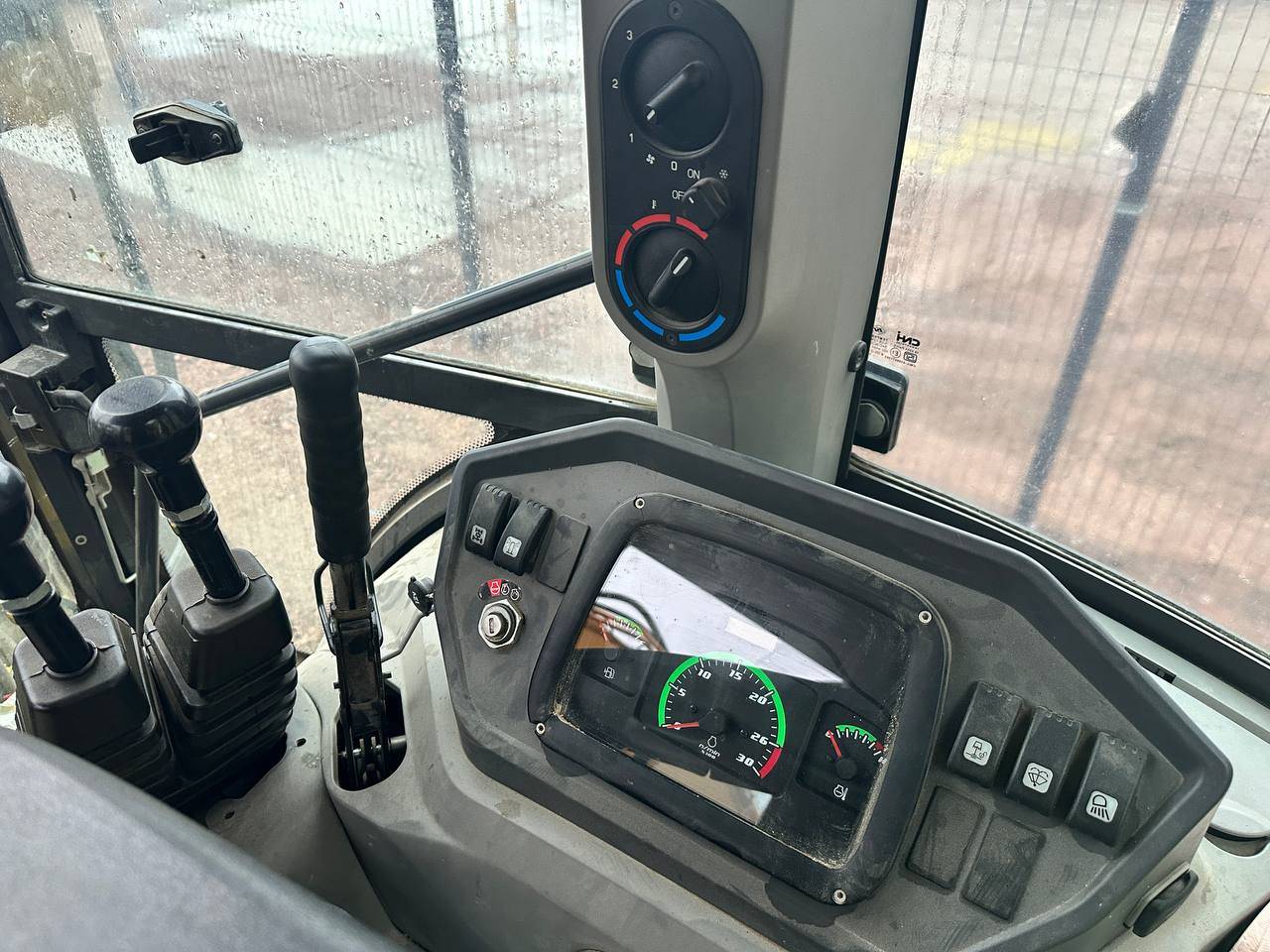 NEW HOLLAND B80C, 2024 года в лизинг