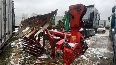 KVERNELAND LO 100 6 навесной оборотный плуг