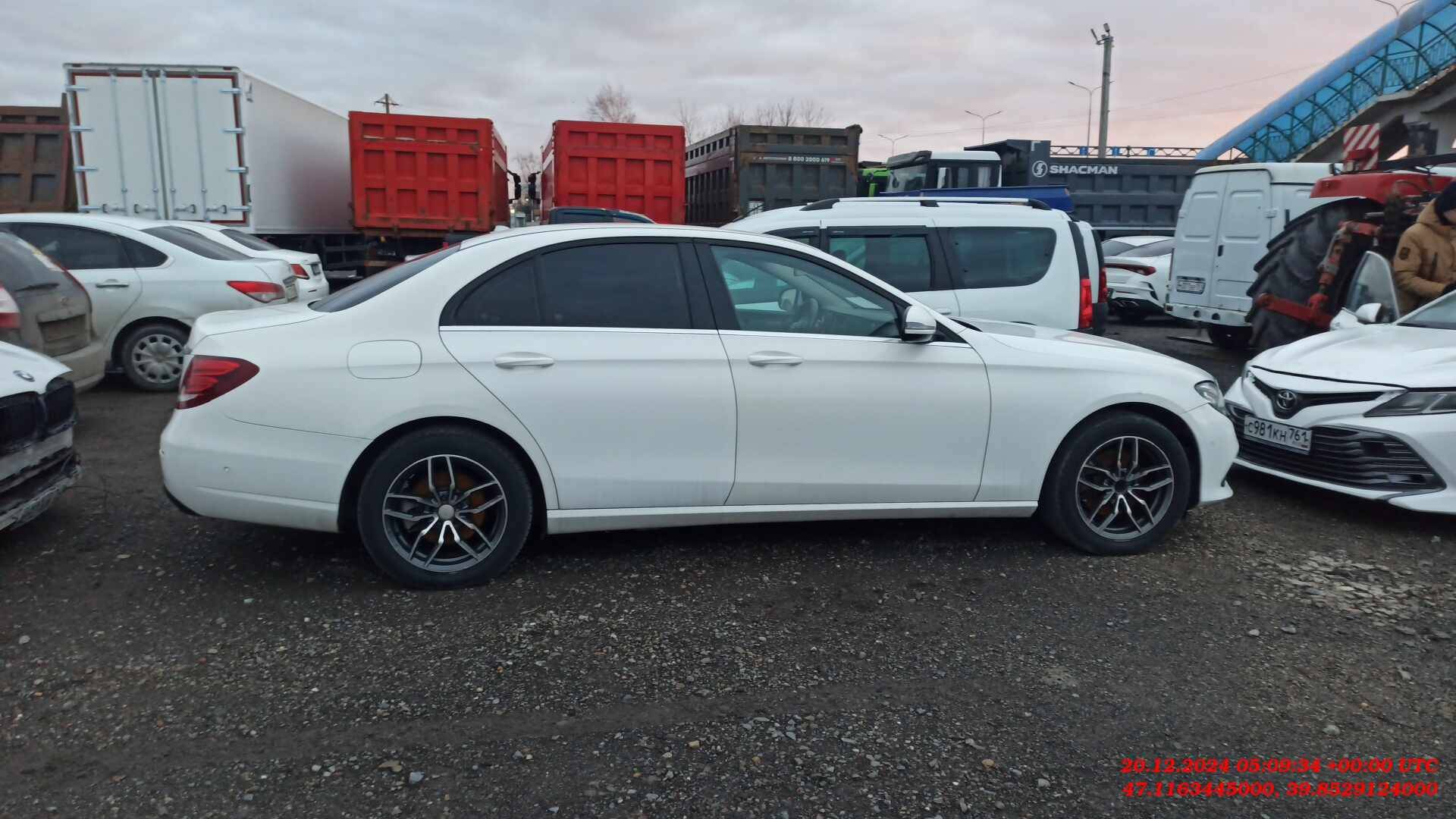 Mercedes-Benz E седан,  278 613 км, 2018 года в лизинг