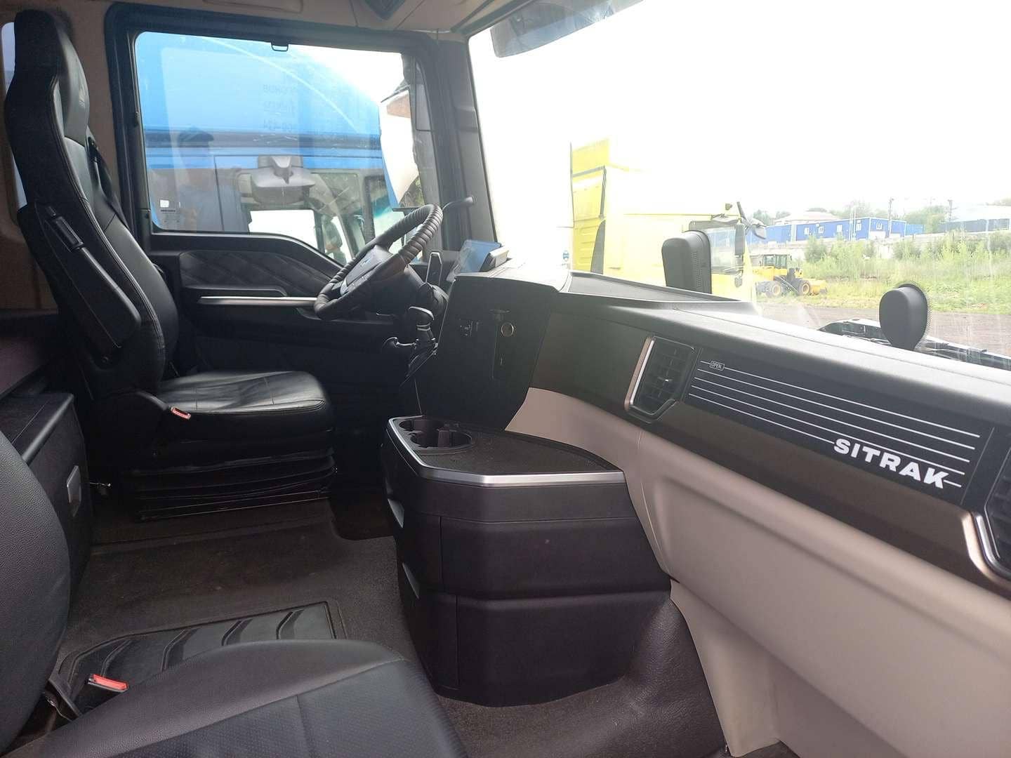 Sitrak C7H MAX ZZ4186V391HE,  327 773 км, 2023 года в лизинг
