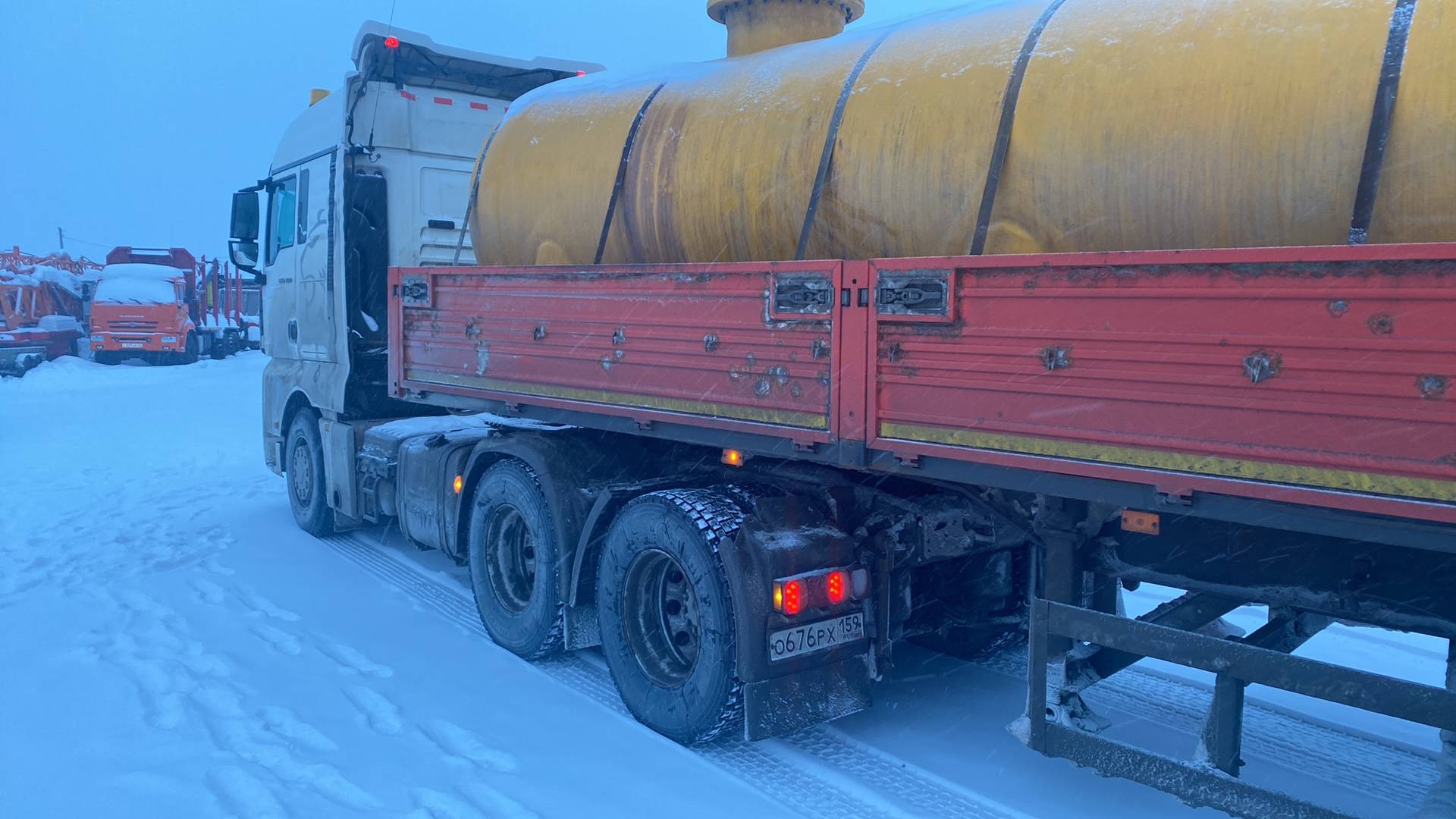 Sitrak С7Н MAX 6×4 ZZ4256V364HE,  292 017 км, 2023 года в лизинг