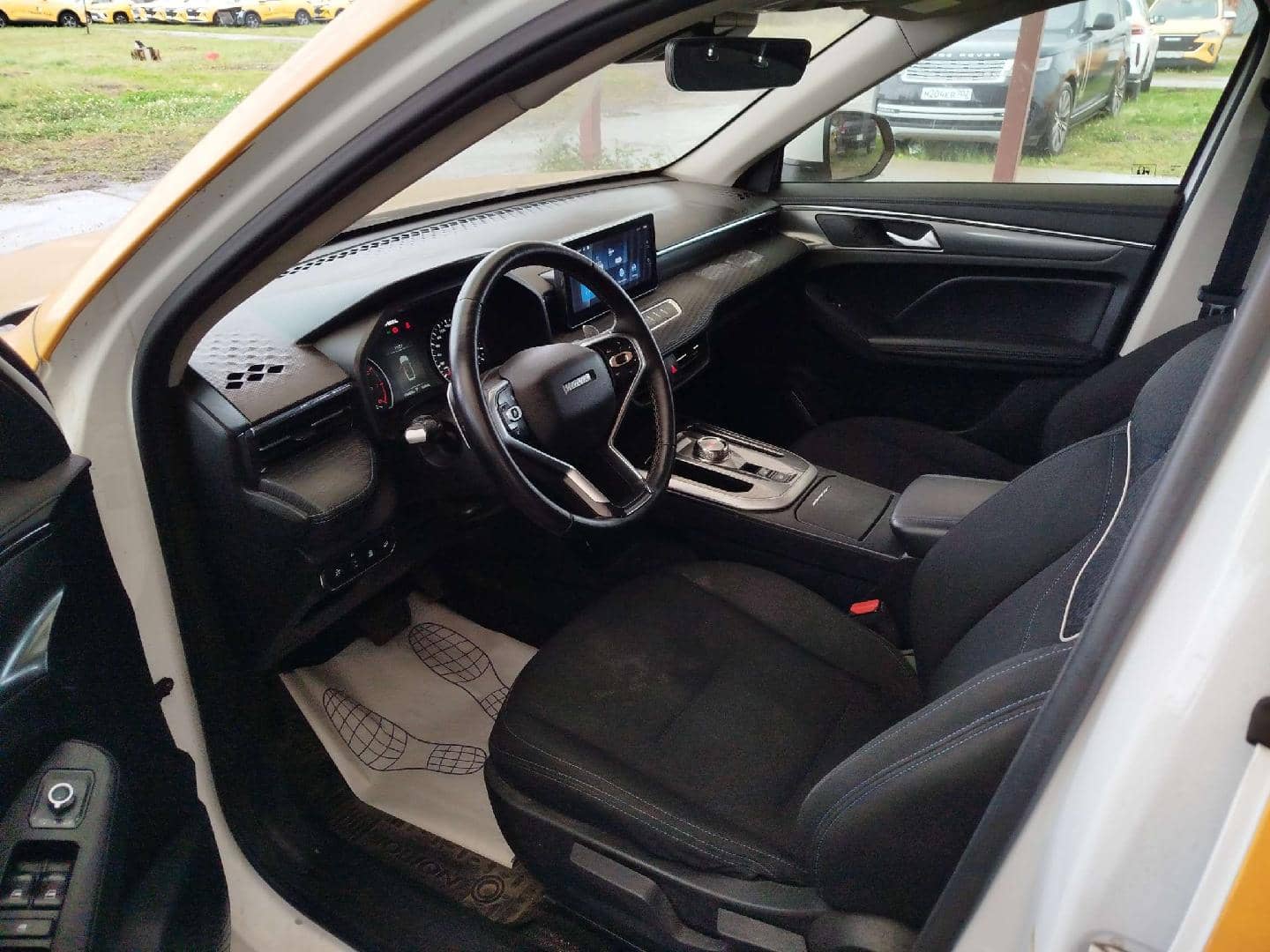 Haval Jolion,  199 806 км, 2023 года в лизинг