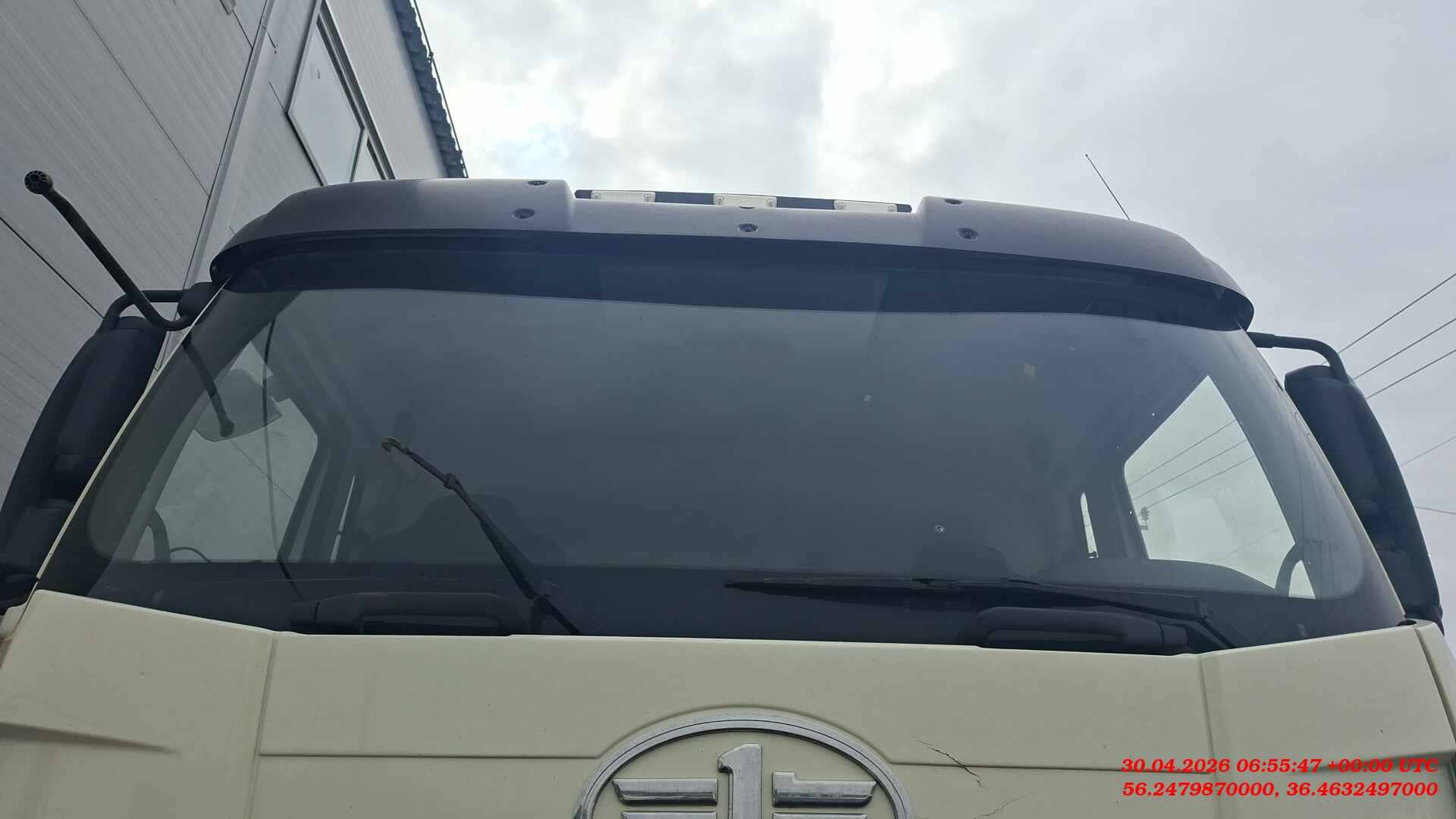 FAW CA3310P66K24T4E5 8х4,  84 913 км, 2023 года в лизинг