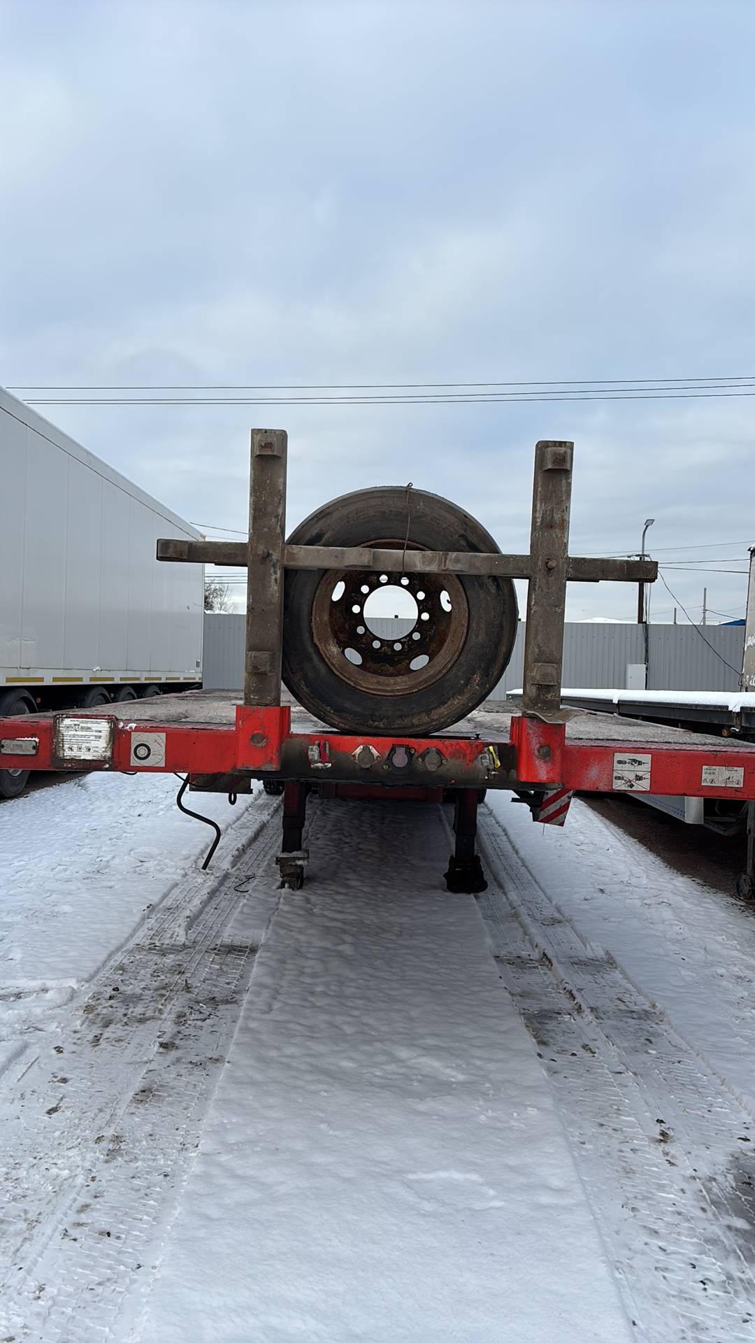 Компания СпецПрицеп Тяжеловоз низкорамный 9942L4, 2020 года в лизинг