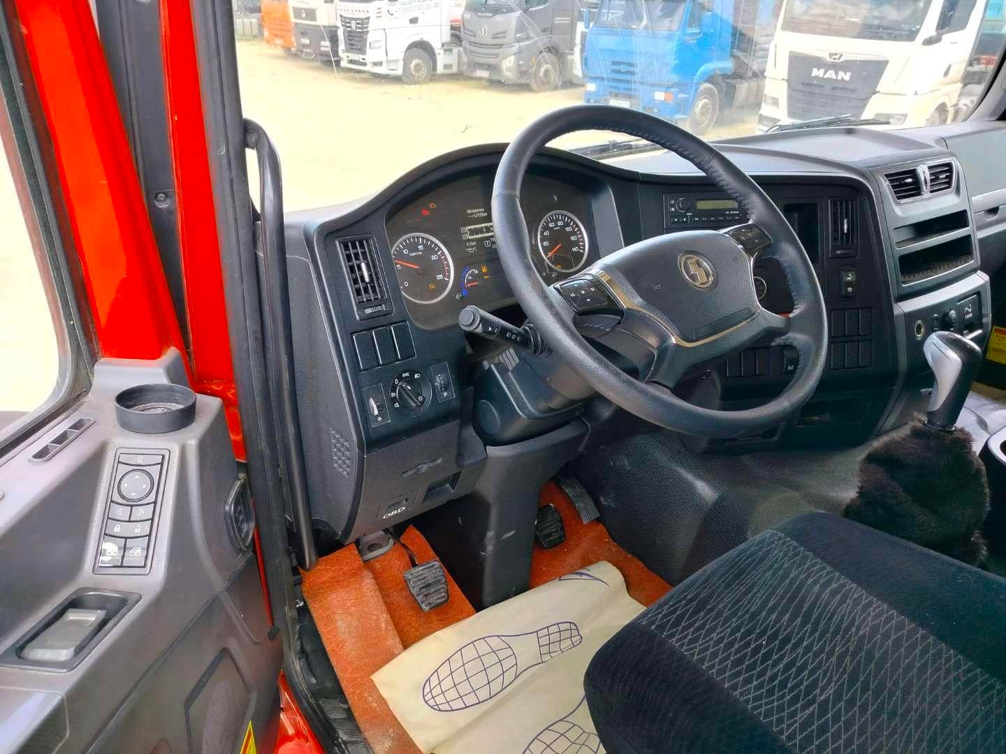 Shacman SX3316DV366,  225 062 км, 2022 года в лизинг
