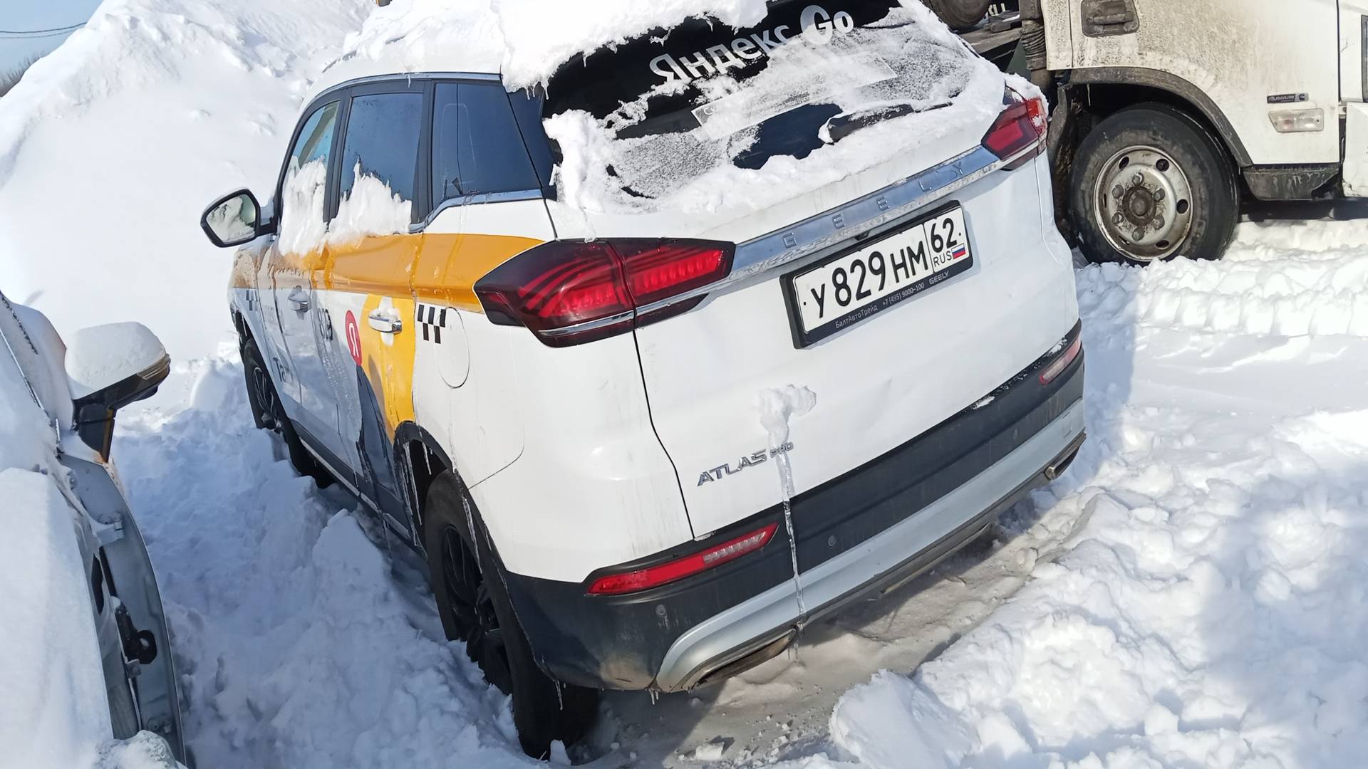 Geely Atlas Pro,  129 644 км, 2024 года в лизинг