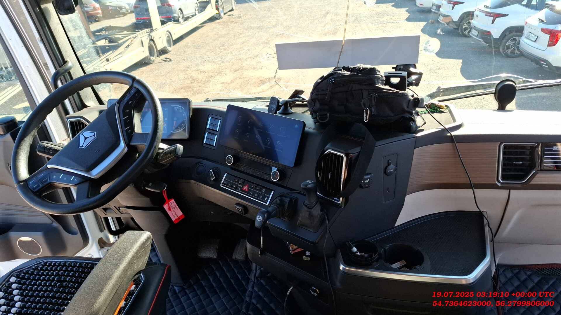 Sitrak С7Н MAX 6×4 ZZ4256V364HE,  147 383 км, 2023 года в лизинг