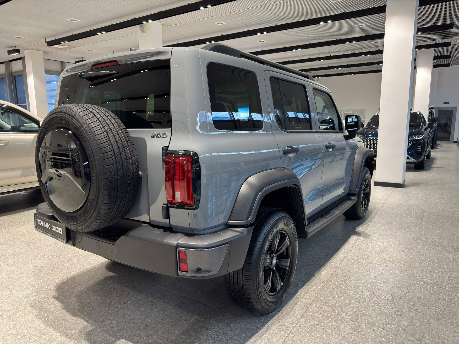 Tank 300 City Premium 2.0 8AT 4WD