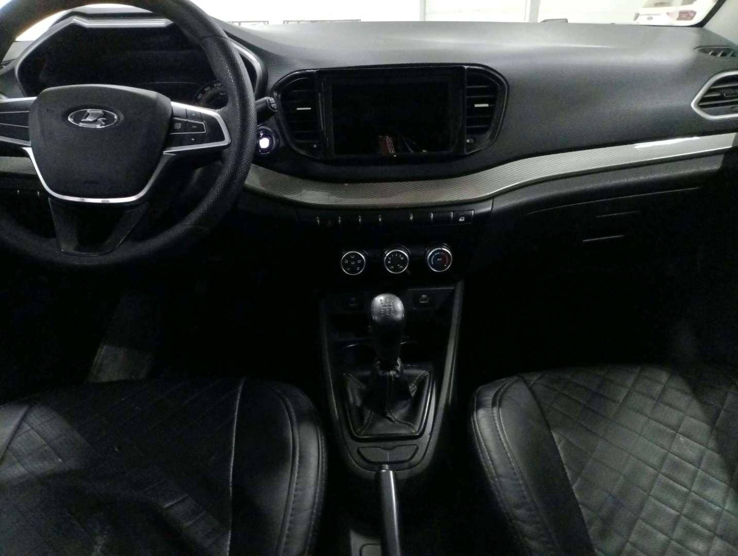 Lada Vesta седан,  200 000 км, 2023 года в лизинг