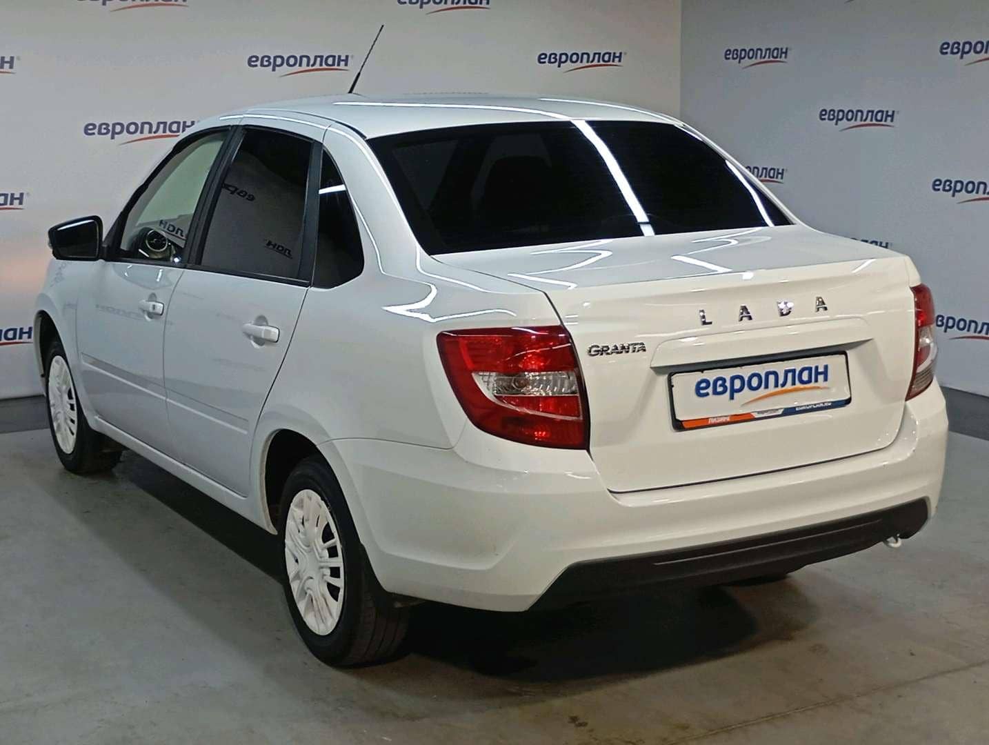 Lada Granta седан,  69 481 км, 2024 года в лизинг