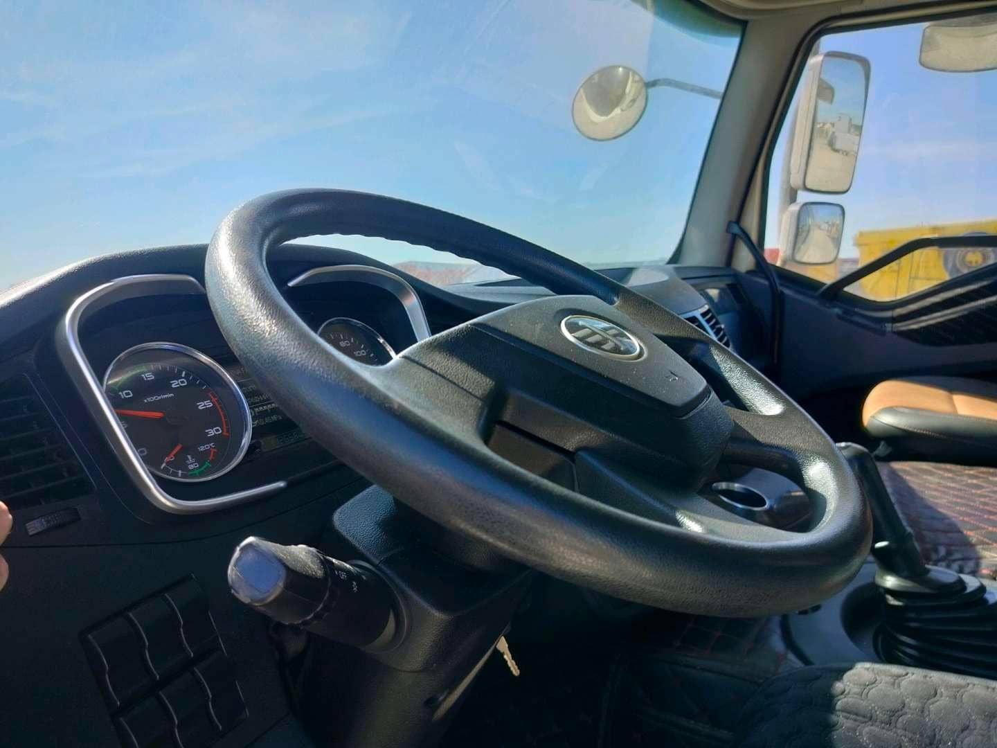 FAW CA3310P66K24T4E5 8х4,  112 656 км, 2023 года в лизинг