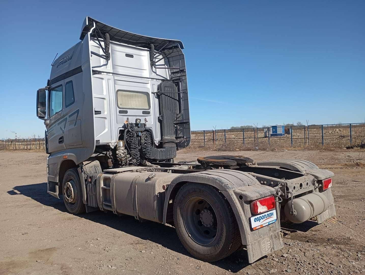 FAW CA4180P77K25E5 4x2,  326 000 км, 2023 года в лизинг