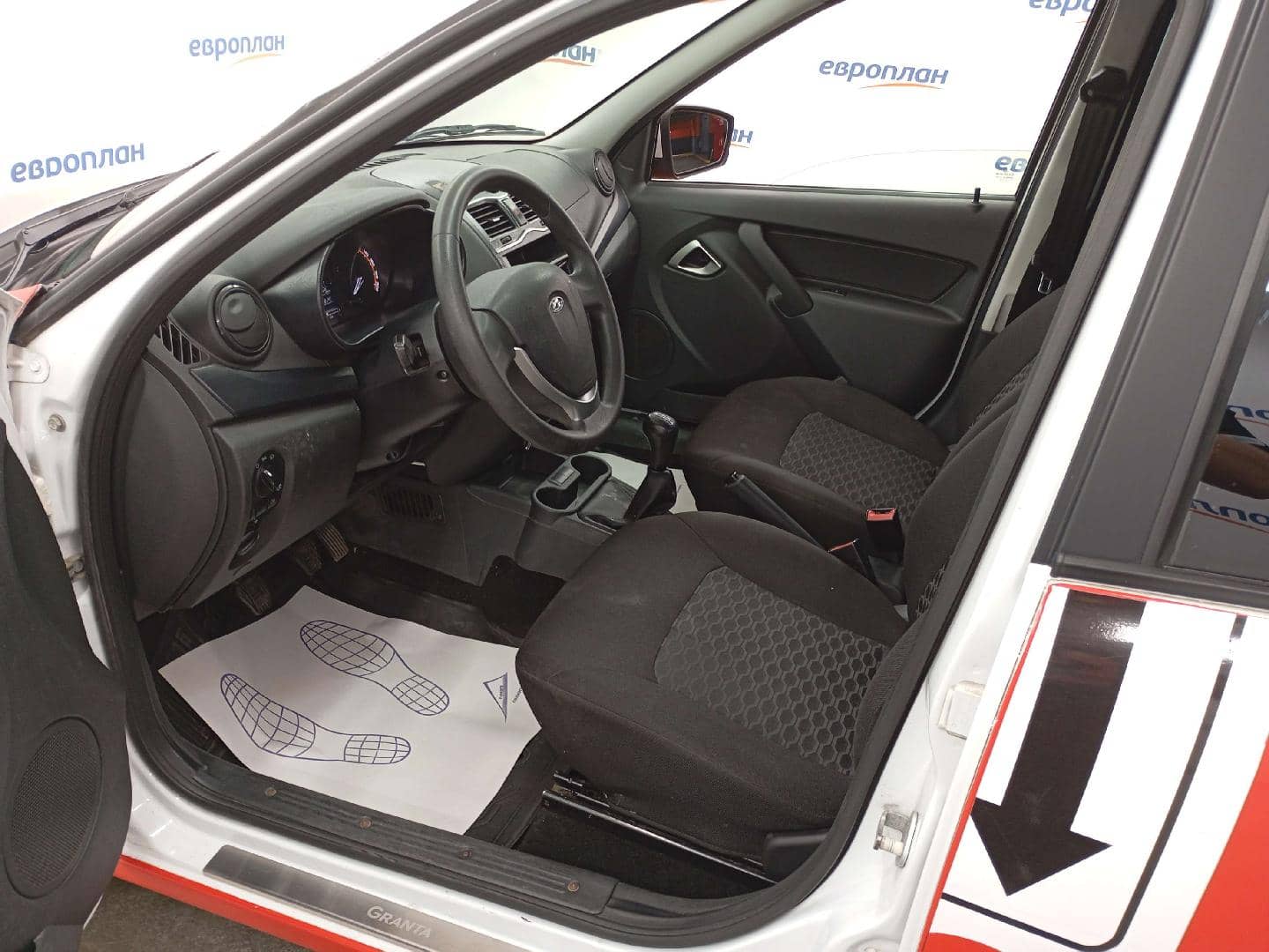 Lada Granta седан,  113 749 км, 2024 года в лизинг