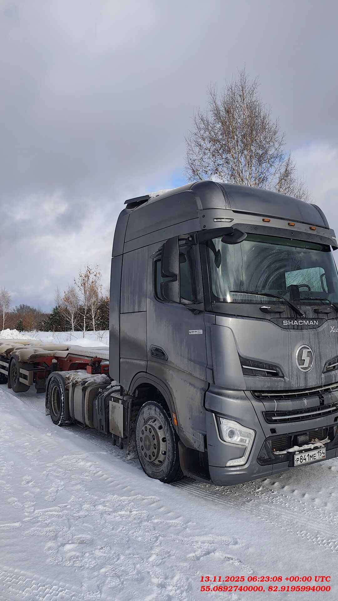 Shacman SX4188YY381,  245 377 км, 2024 года в лизинг