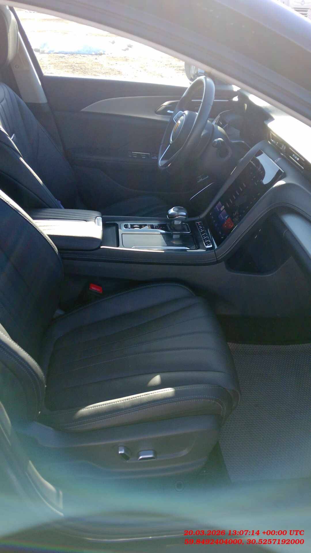 Hongqi H5,  77 409 км, 2024 года в лизинг