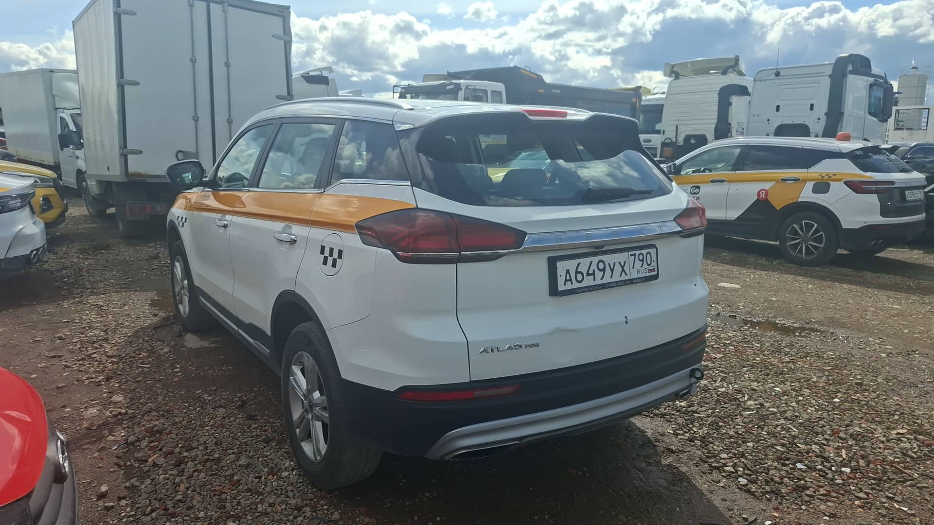 Geely Atlas Pro,  174 999 км, 2023 года в лизинг