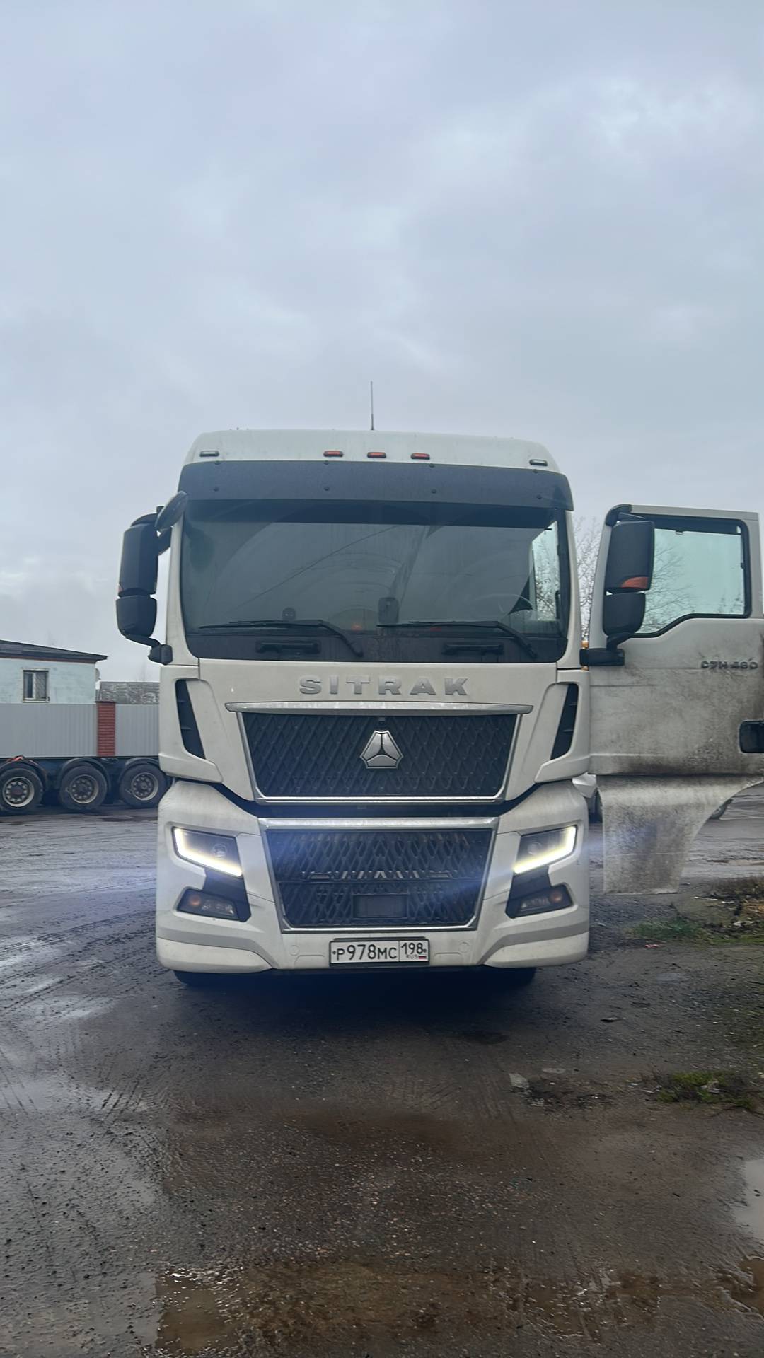 Sitrak C7H MAX ZZ4186V391HE,  132 498 км, 2023 года в лизинг