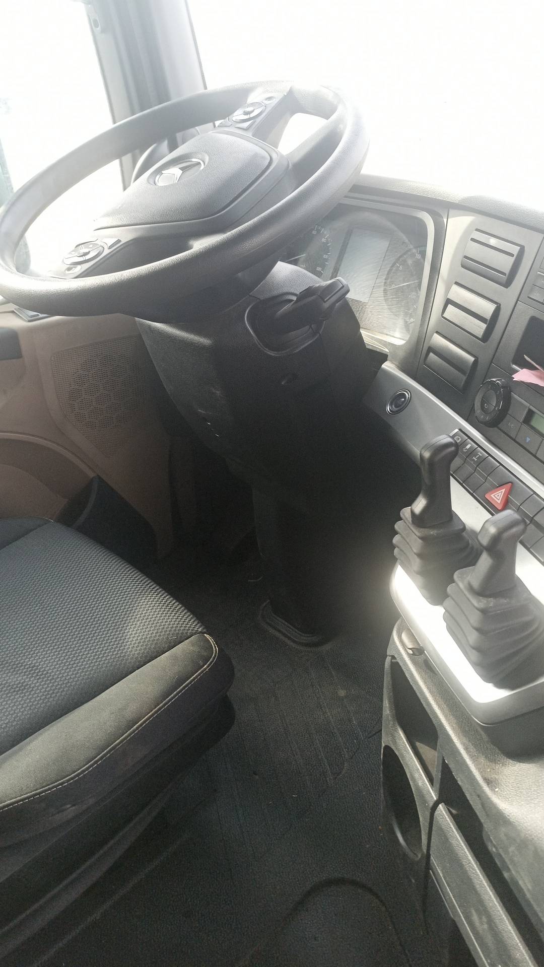 Mercedes-Benz BJ4266Y6DHLA2,  230 000 км, 2023 года в лизинг