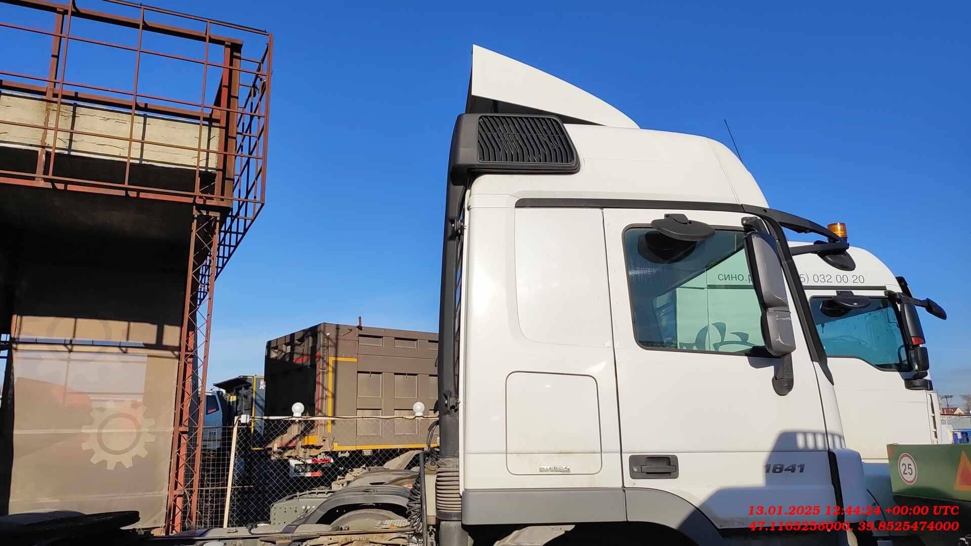 Mercedes-Benz Actros 3 1844 LS 4x2 (Megaspace),  800 000 км, 2018 года в лизинг