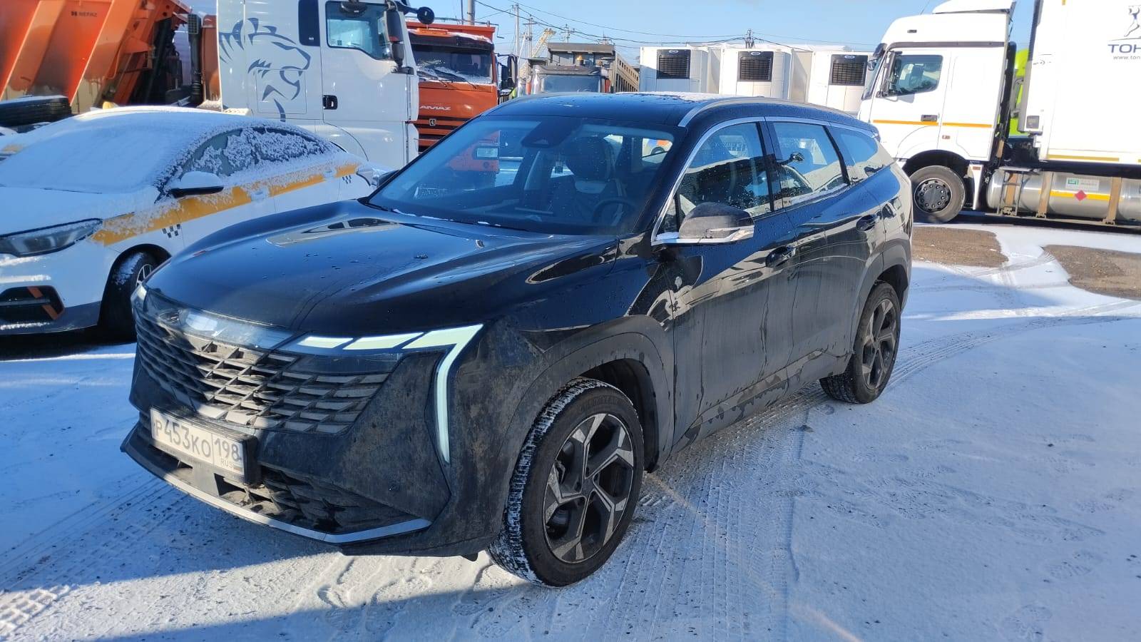 Geely Atlas,  18 378 км, 2024 года в лизинг