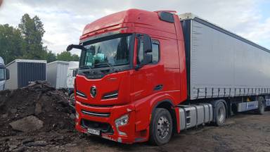Shacman SX4188YY381