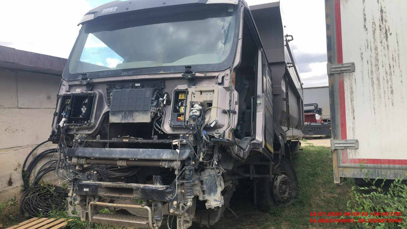 HOWO ZZ3317V386GE1 8х4,  100 000 км, 2022 года