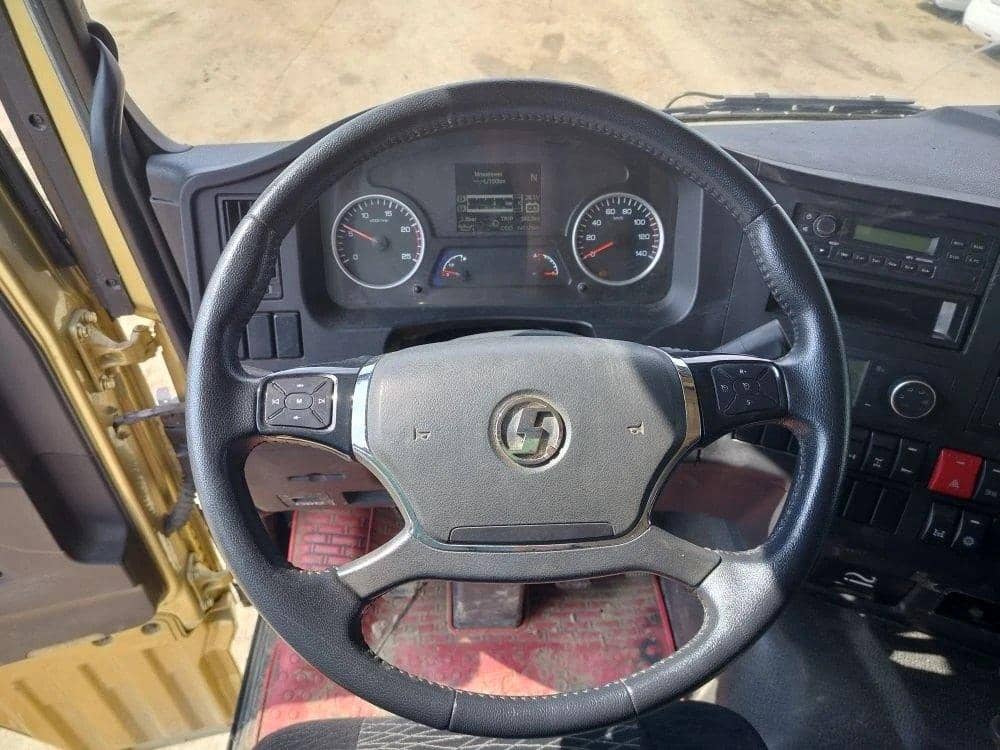 Shacman SX32586V385,  145 179 км, 2022 года в лизинг