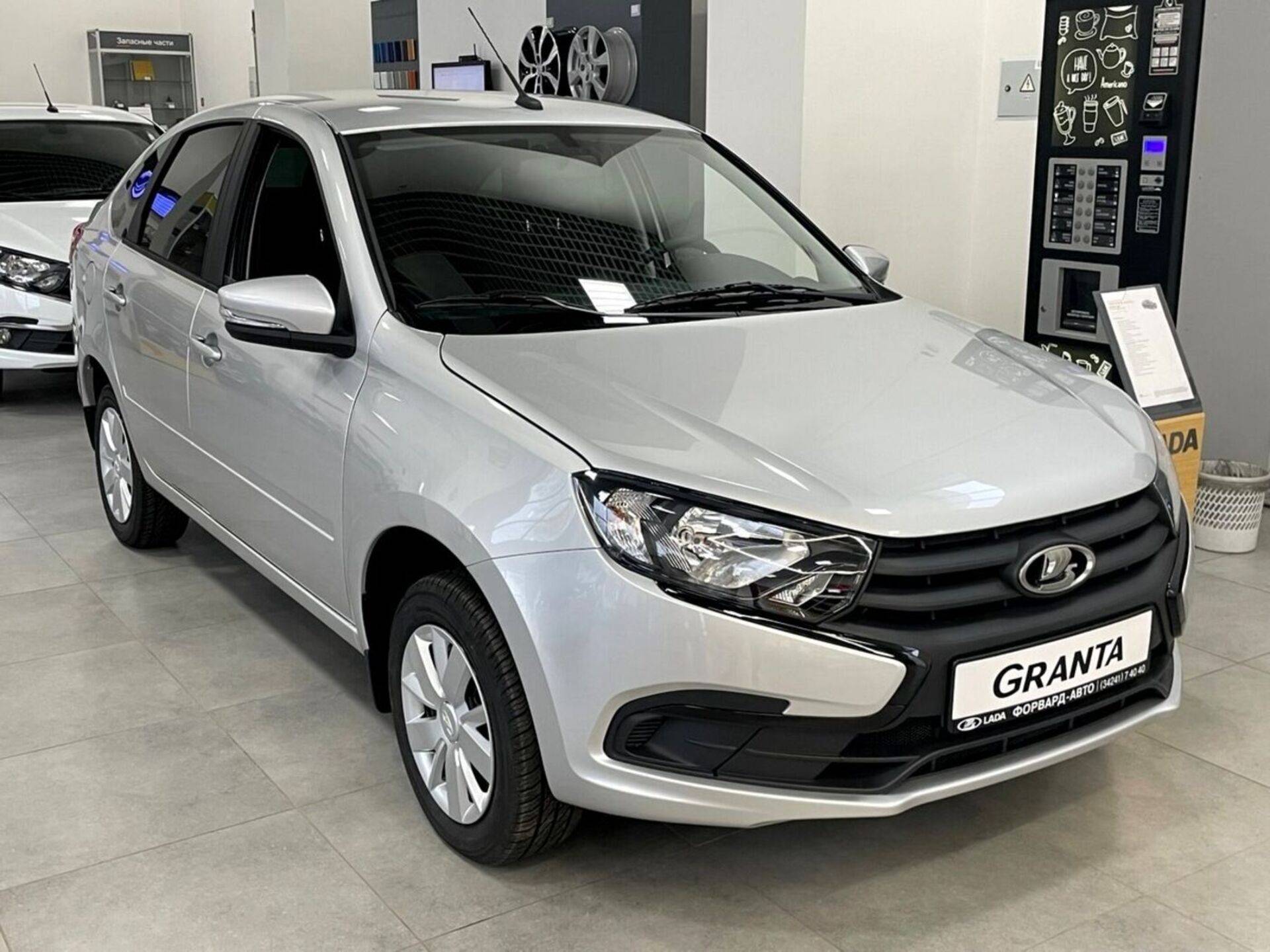 Lada Granta седан Comfort 24 1.6 106hp 5MT
