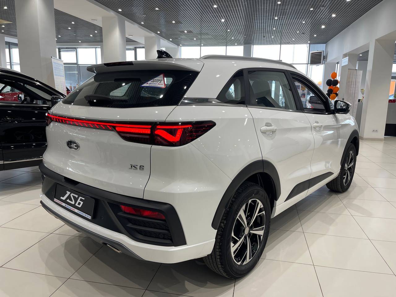 JAC JS6 Luxury