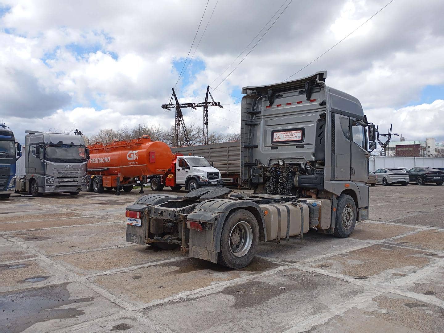 FAW JH6 ORYX 4x2,  318 117 км, 2023 года в лизинг