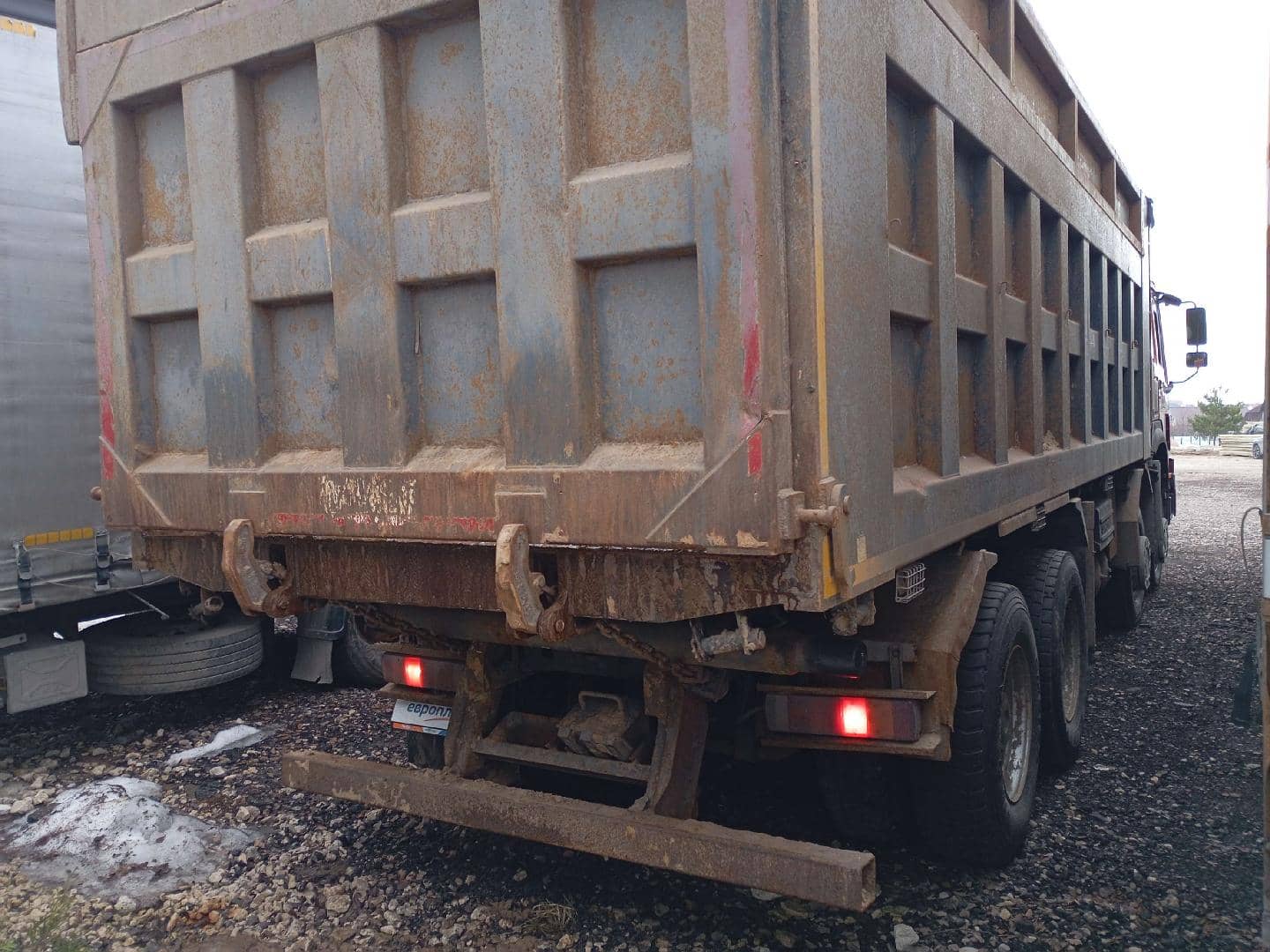 HOWO ZZ3407S3867Е 8х4,  310 562 км, 2021 года в лизинг