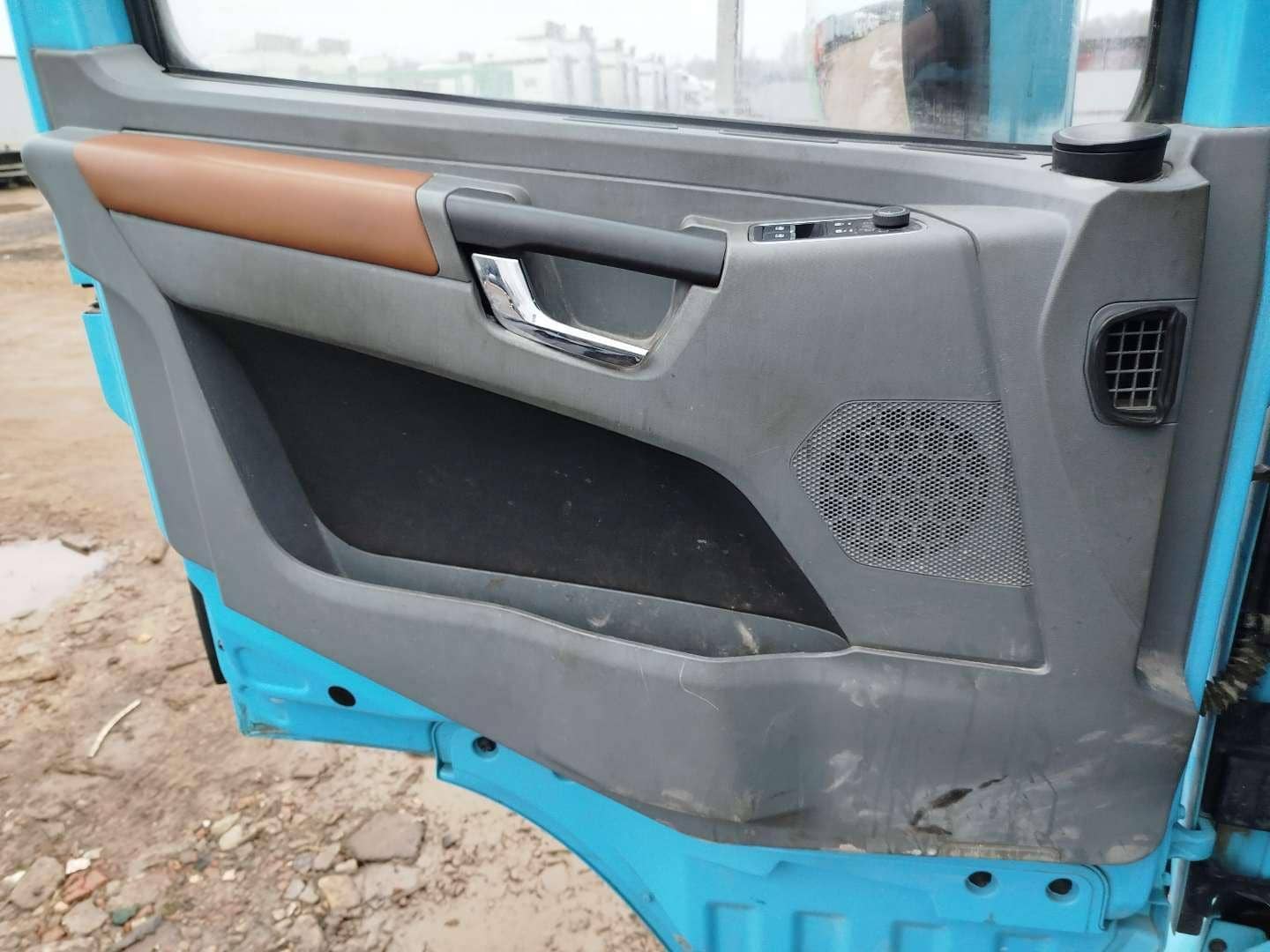 HONGYAN CQ4187HD12381T LNG,  87 204 км, 2023 года в лизинг