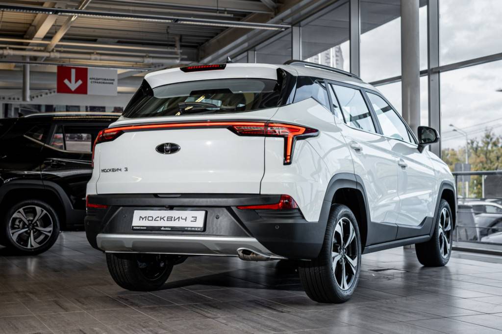 Москвич 3 Комфорт 1.5Т CVT