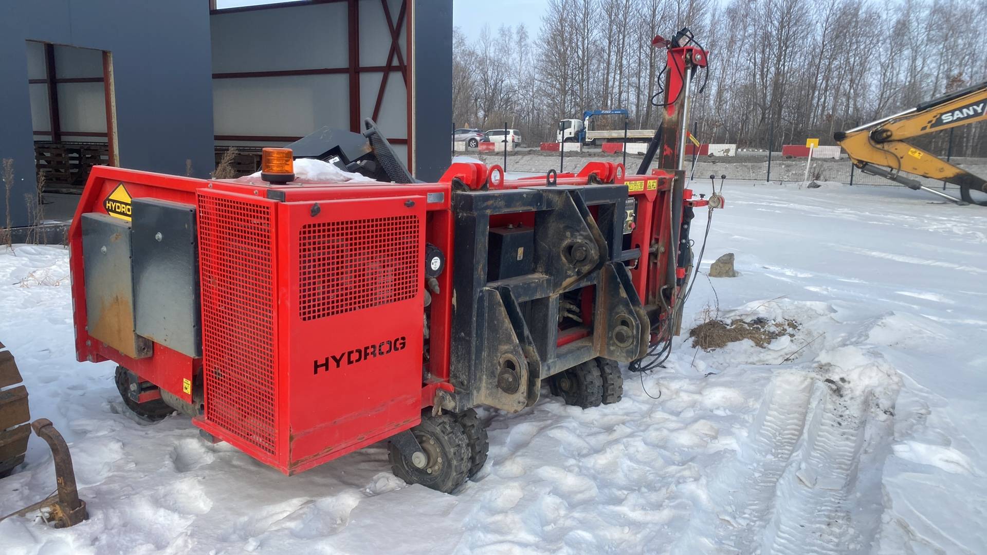 HYDROG DG-3000 Отсыпщик-укладчик обочин навесной