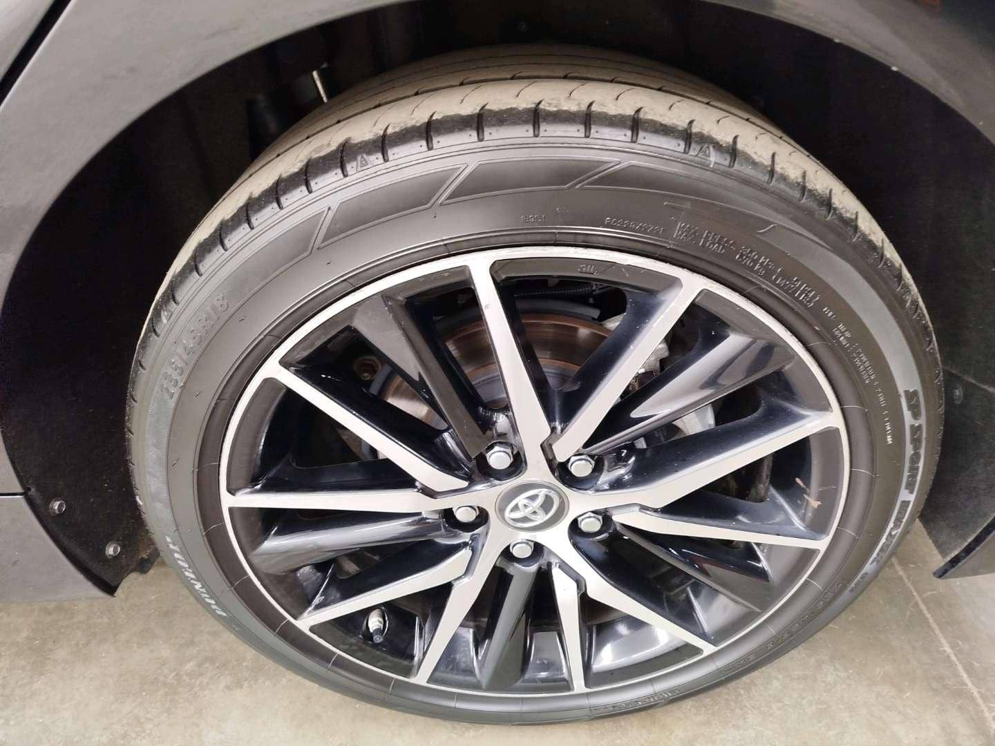 Toyota Camry,  63 766 км, 2023 года в лизинг