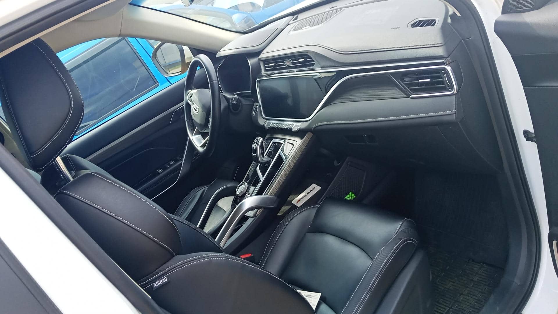 Geely Atlas Pro,  169 849 км, 2024 года в лизинг