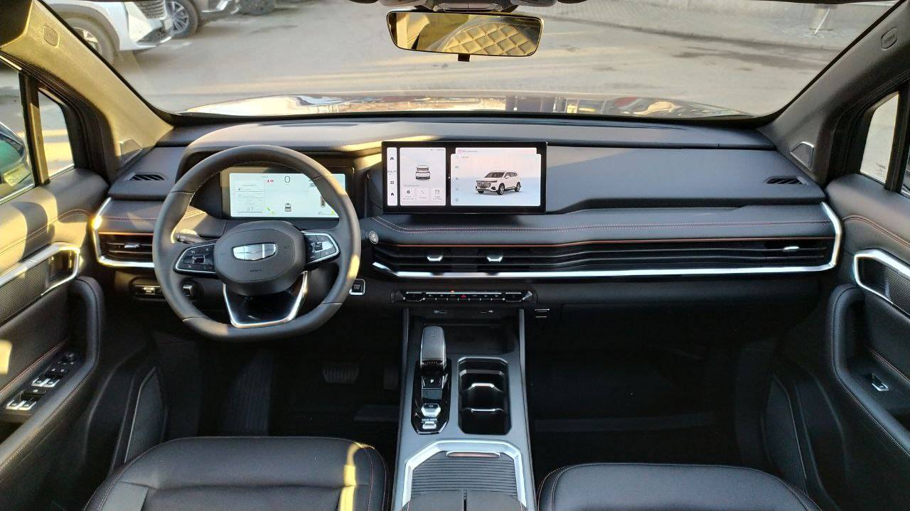 Geely Okavango Flagship 2.0T 7DCT 2WD