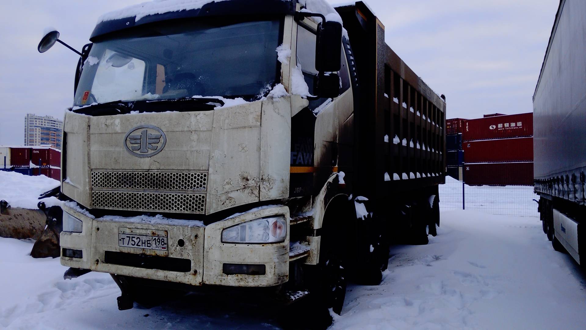 FAW CA3310P66K24T4E5 8х4,  112 908 км, 2022 года