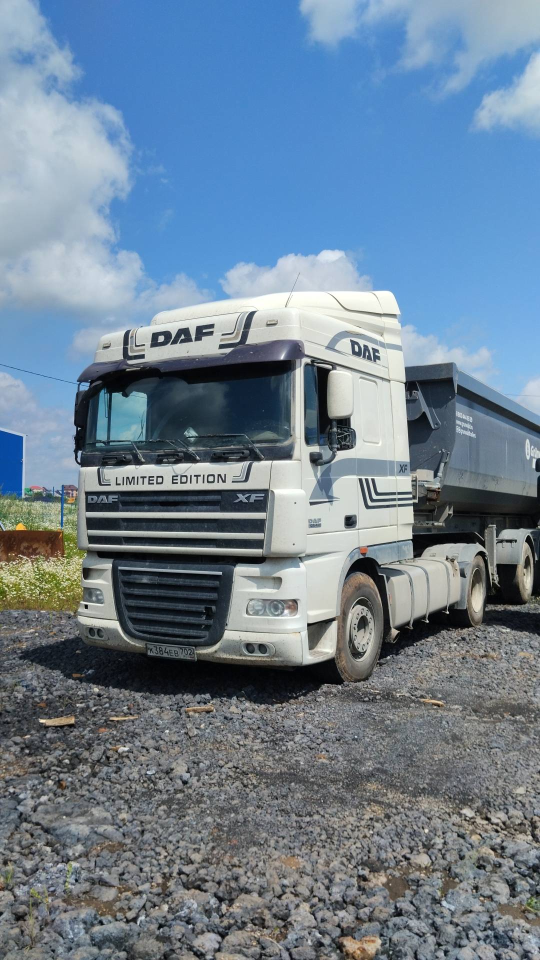 DAF XF105.460 FT 4x2 (Space Cab),  999 321 км, 2015 года в лизинг