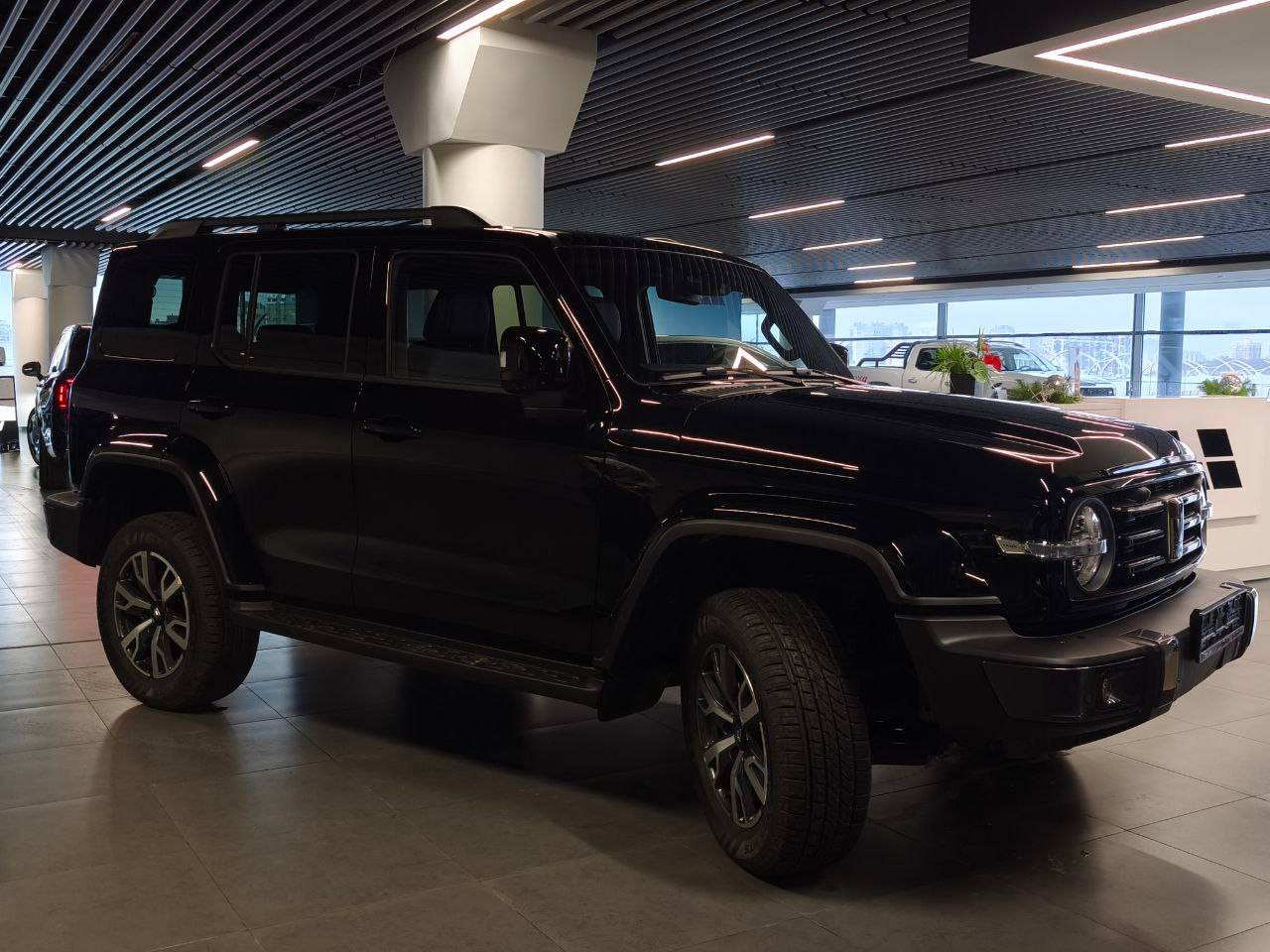 Tank 300 Премиум 2.0 АТ полный привод