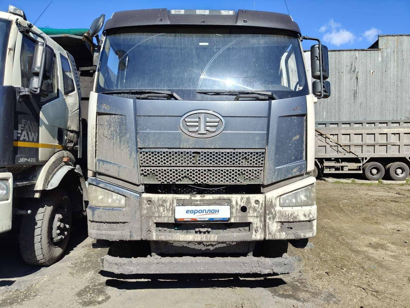 FAW CA3310P66K24T4E5 8х4,  1 км, 2021 года в лизинг